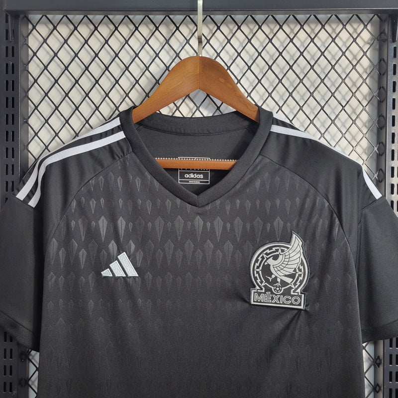 CAMISA DA SELEÇÃO DO MEXICO 22/23 TREINO BLACK