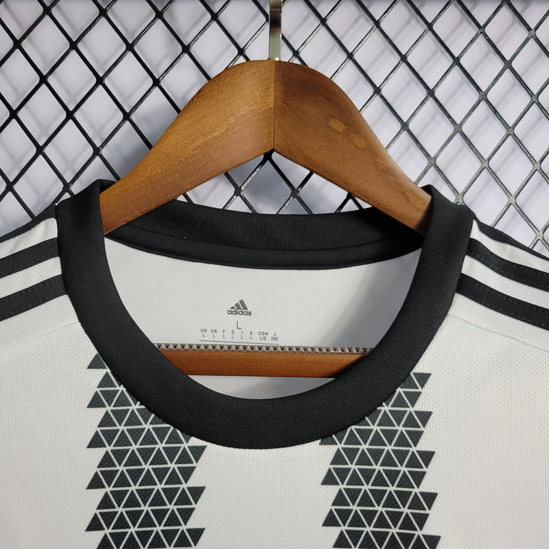 CAMISA DA JUVENTUS 22/23 BRANCO E PRETO