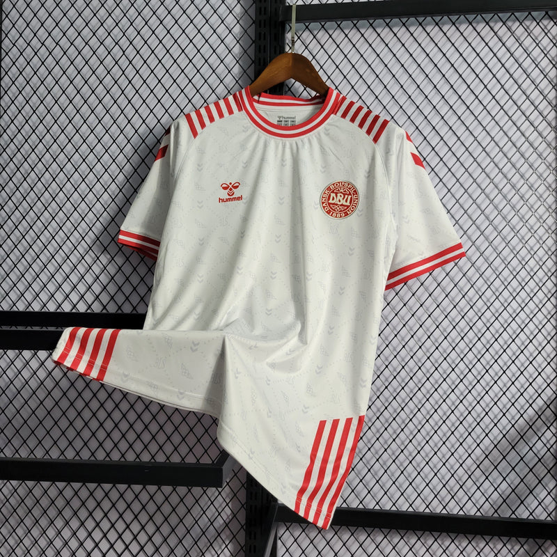 CAMISA DA SELEÇÃO DA DINAMARCA 22/23 BRANCO E VERMELHO