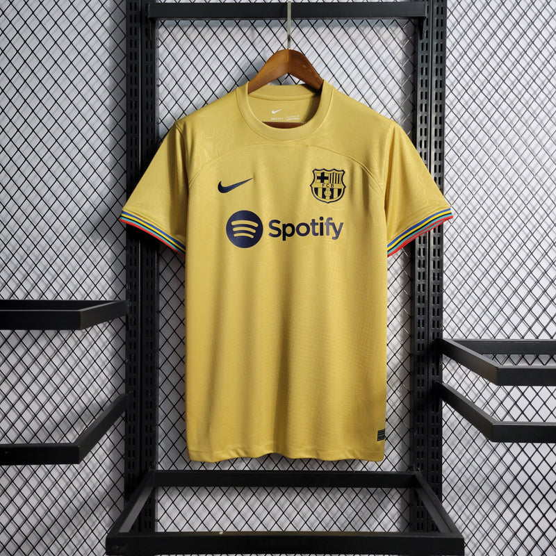 CAMISA DO BARCELONA 22/23 DOURADO